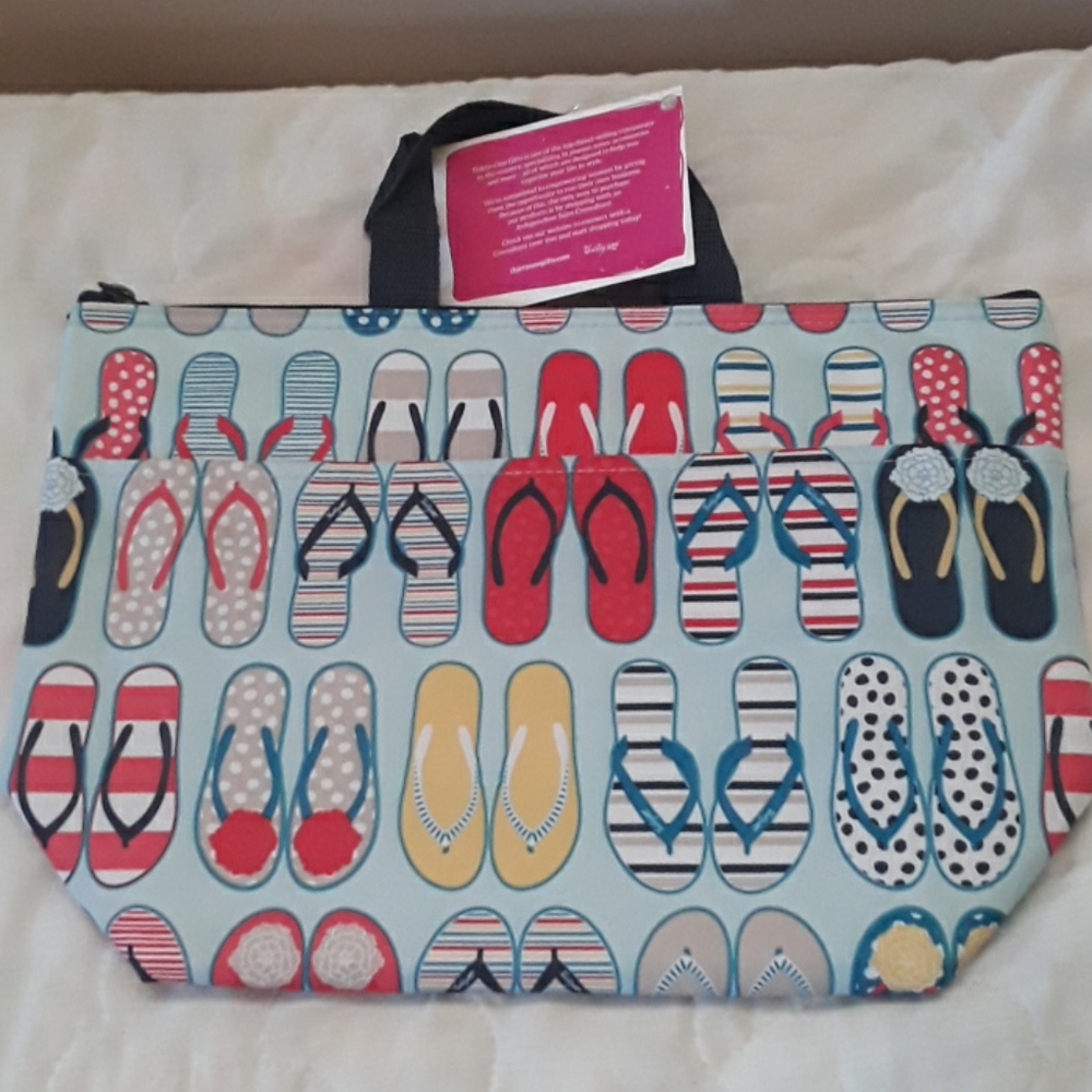 Thirty-one insulated lunch bag zippered top